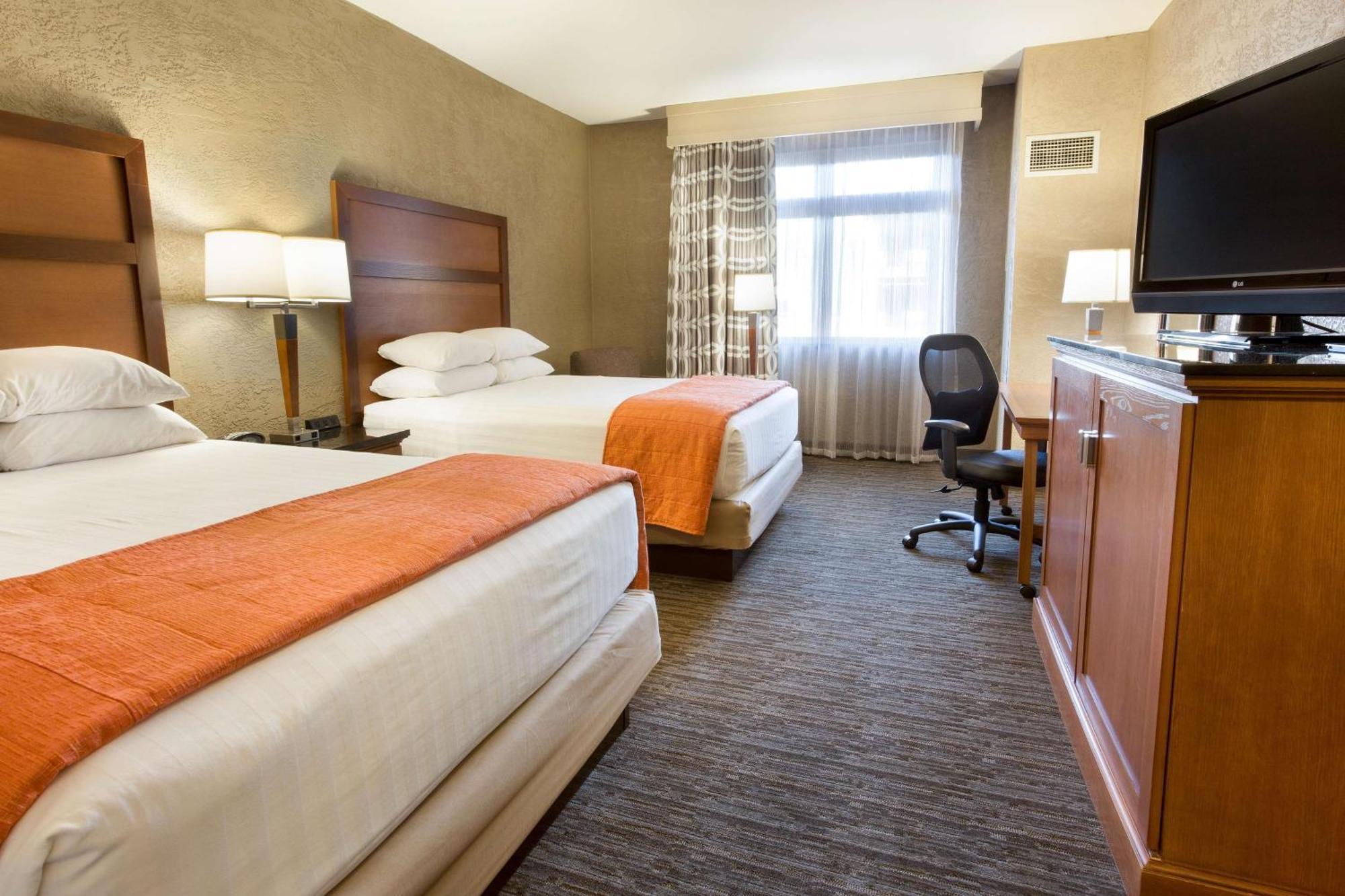 Drury & Hotel