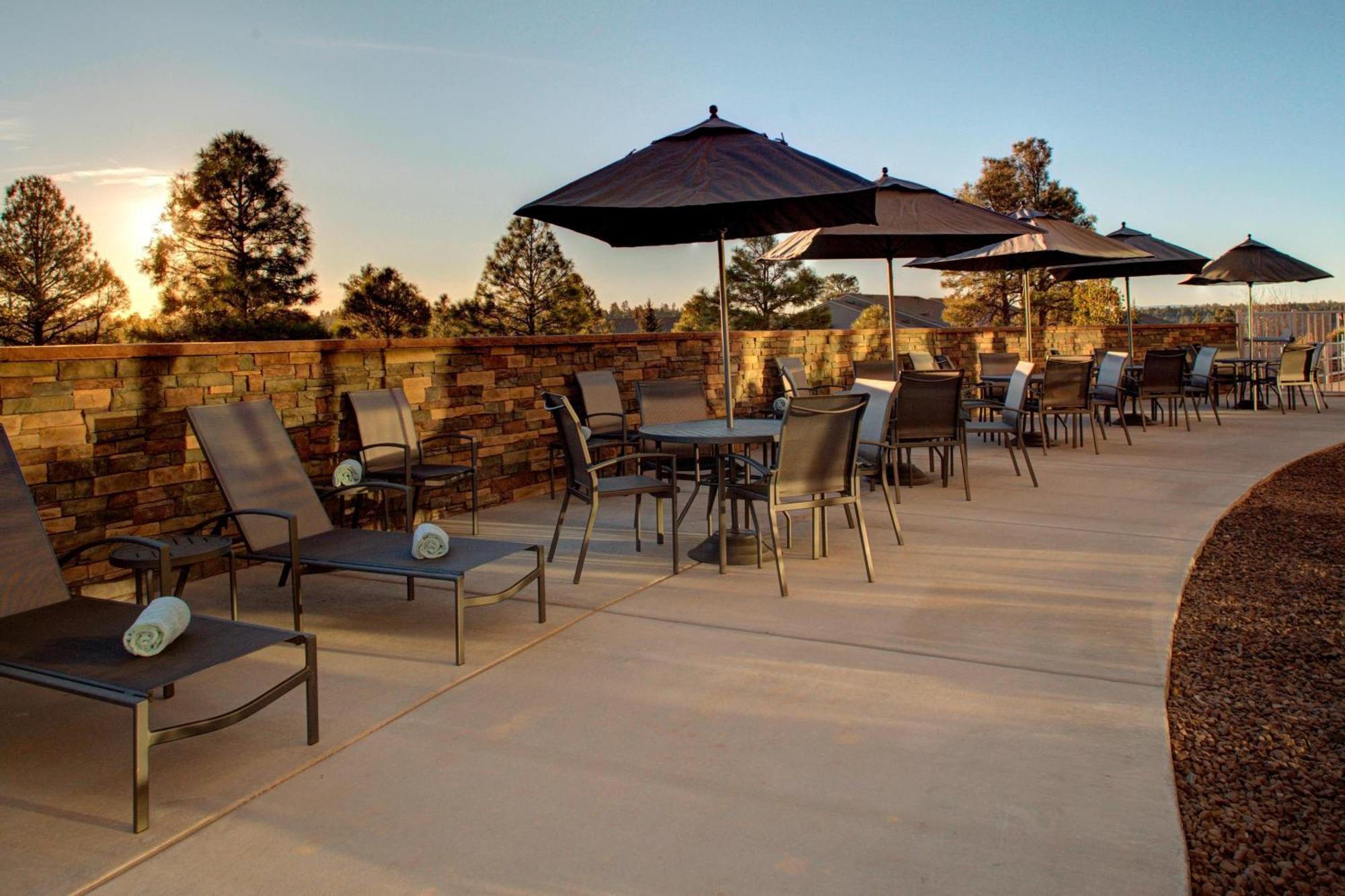 Hotel Fairfield & By Marriott East 3*