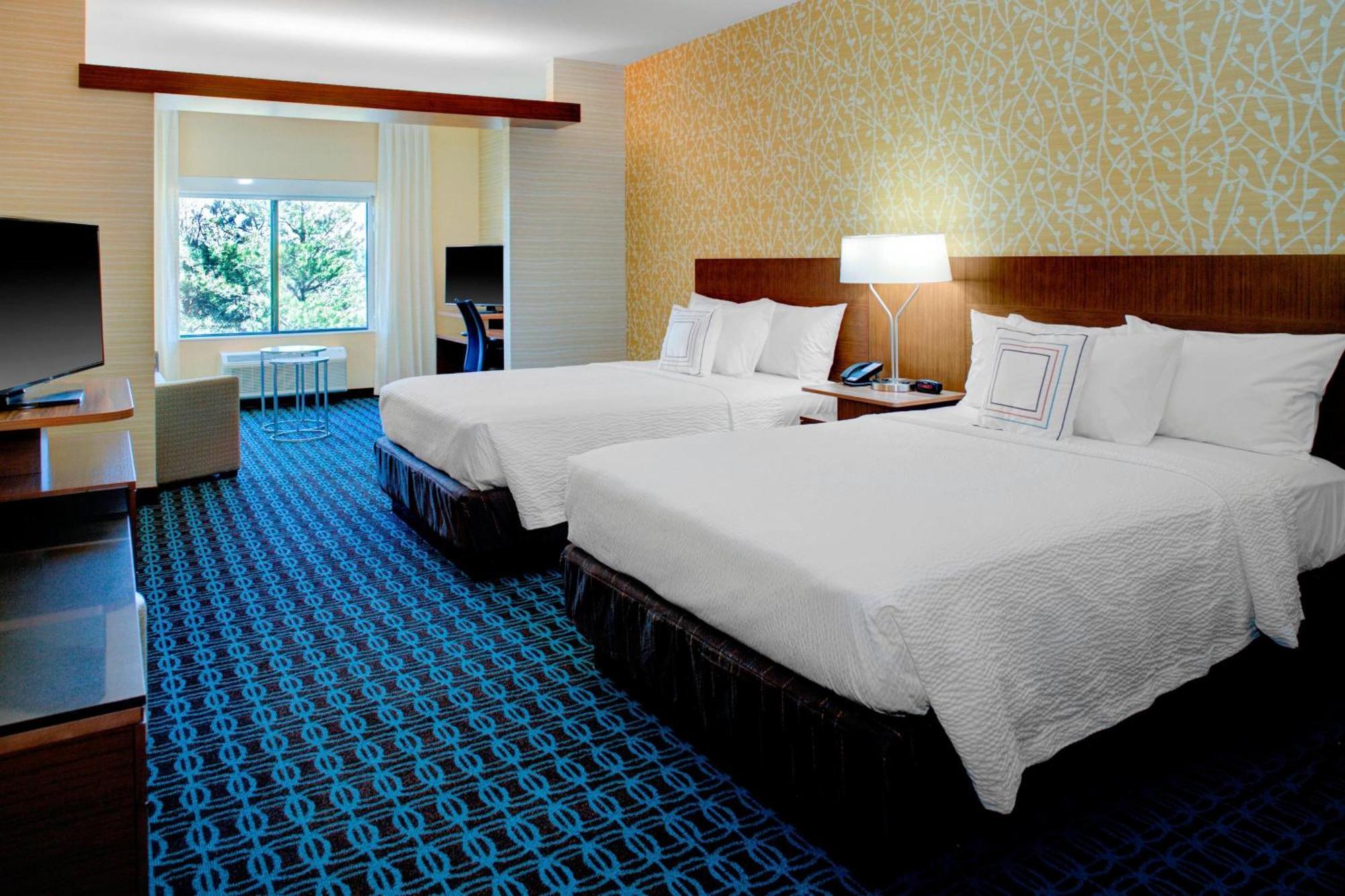 Hotel Fairfield & By Marriott East 3*