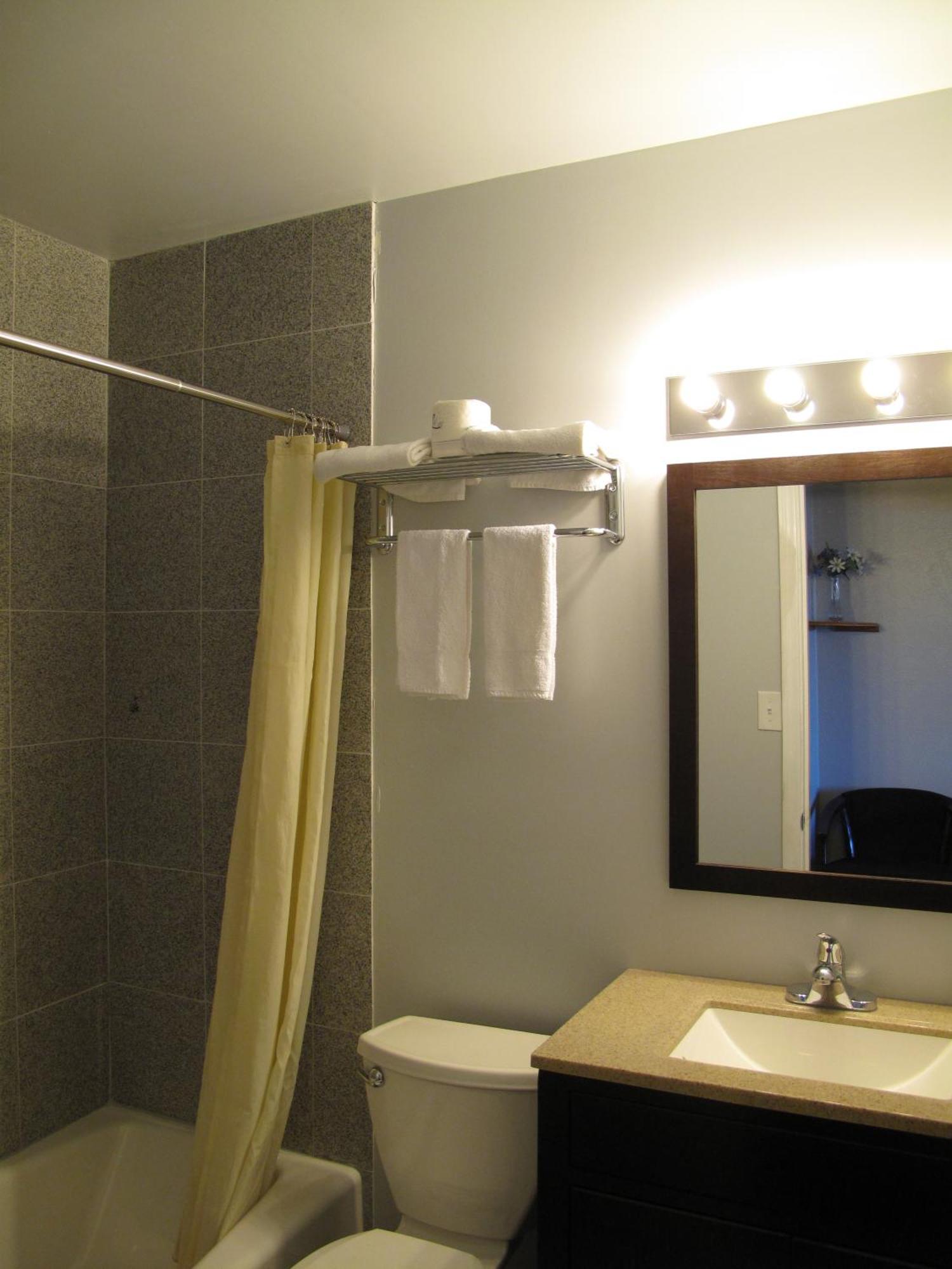 Motel West Nau - Downtown 2*