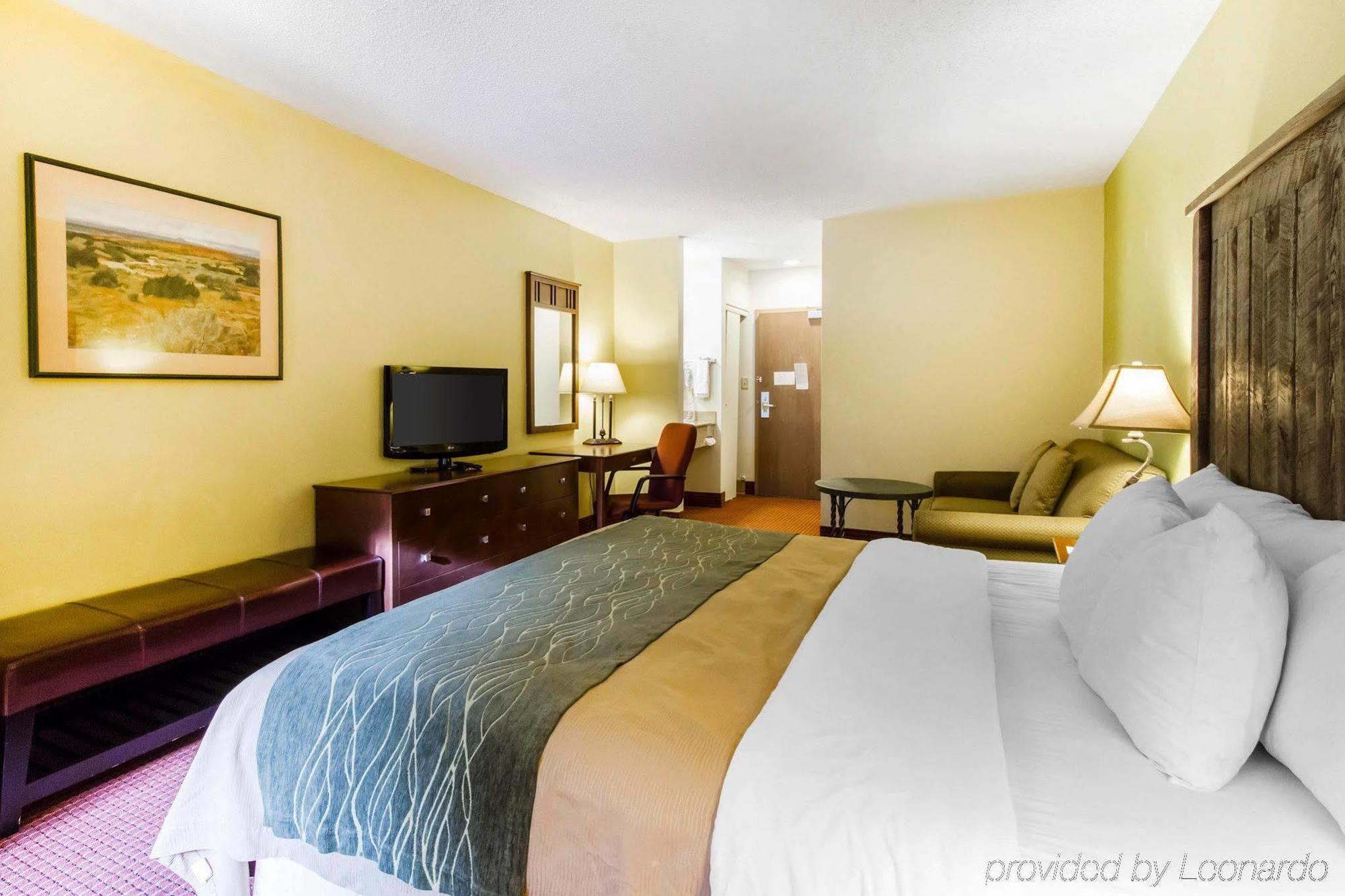 Inn Comfort I-17 & I-40 3*