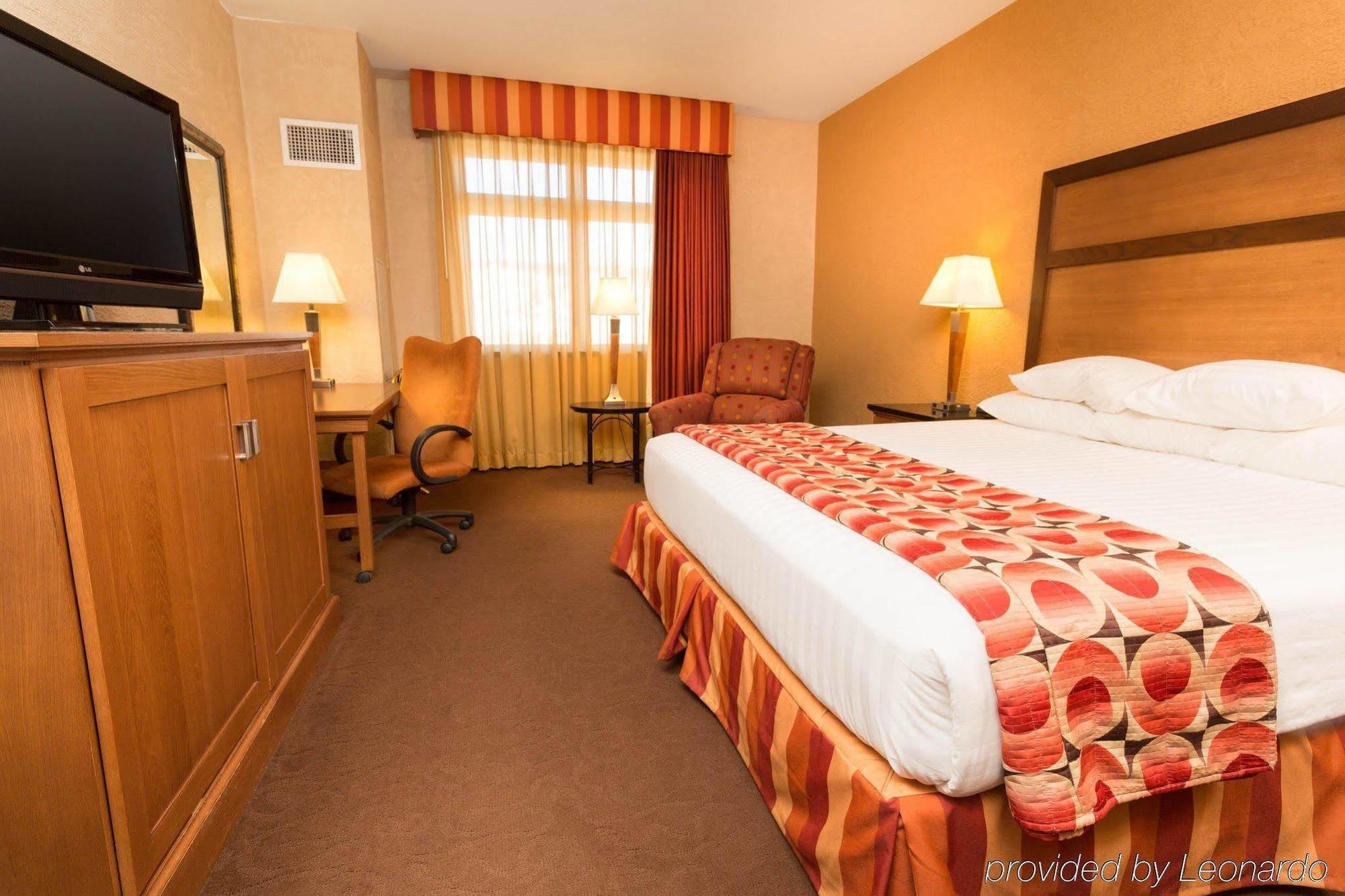 Hotel Drury &