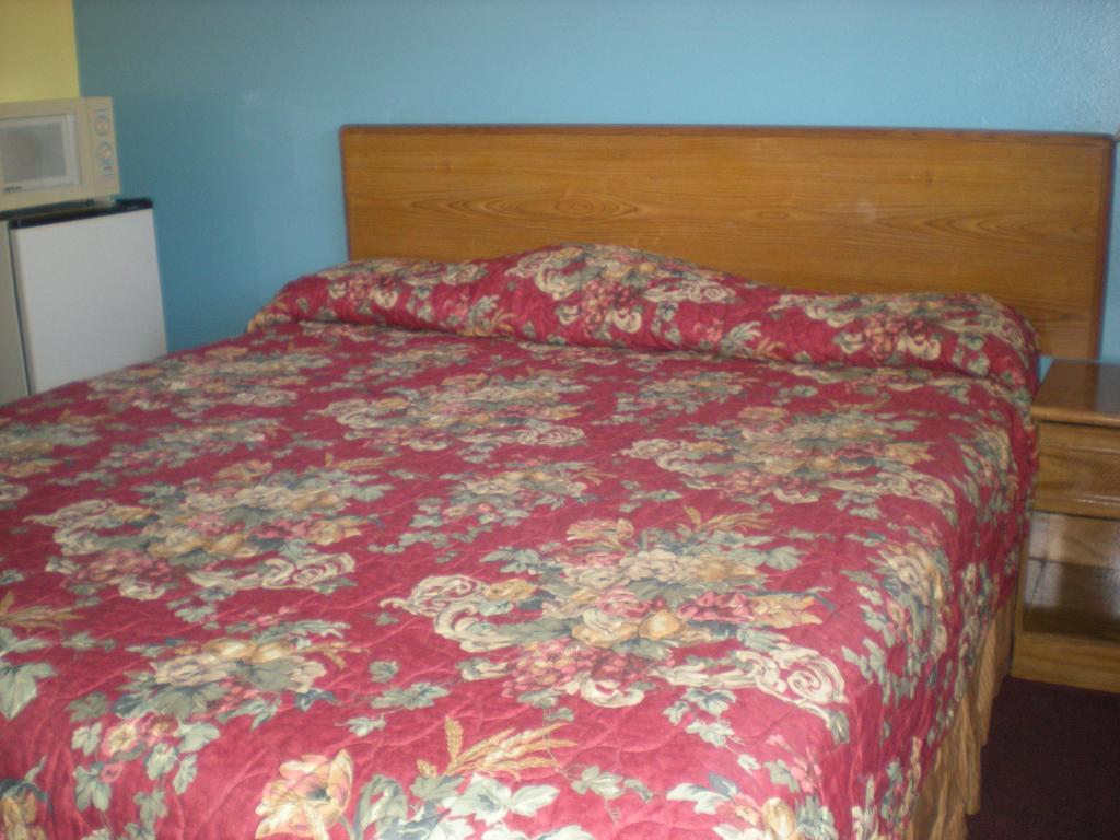 Snow Peak Motel 2*