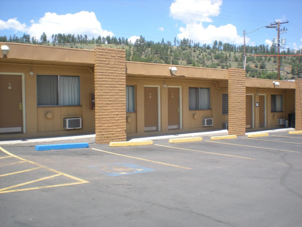 Motel Snow Peak