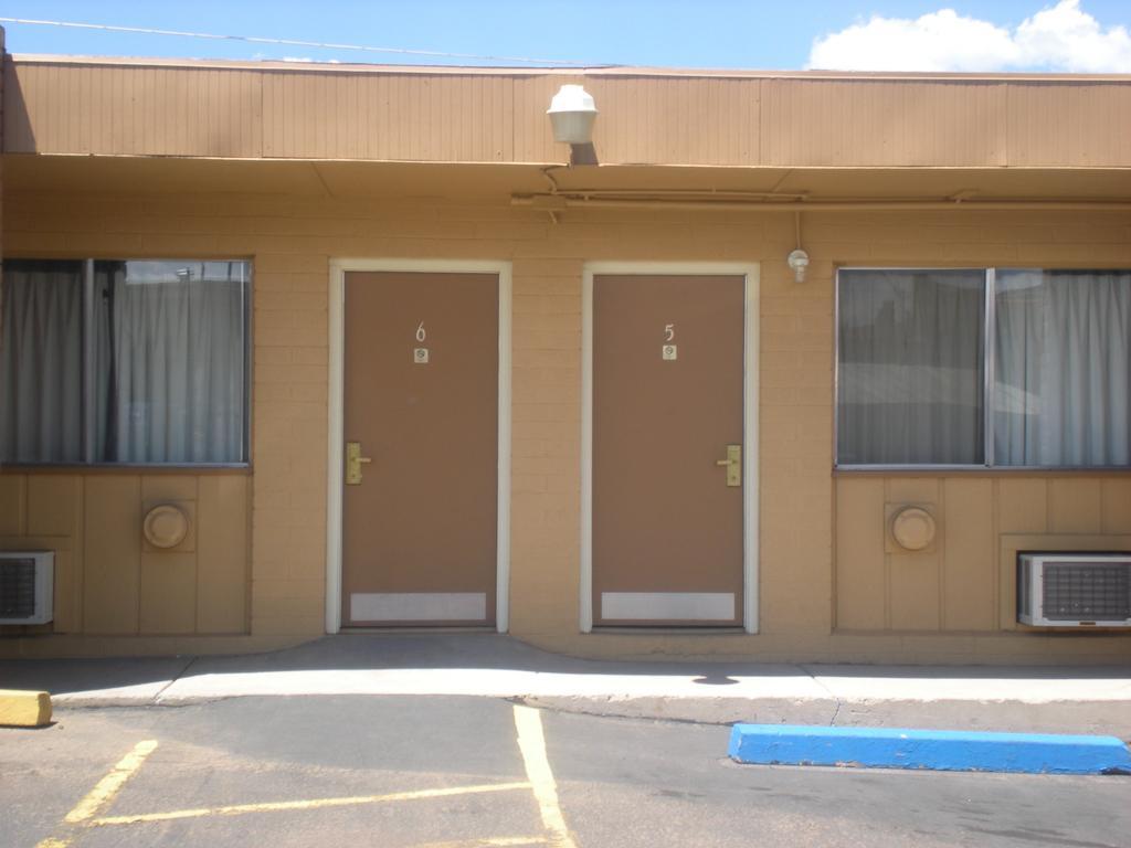Snow Peak Motel Flagstaff
