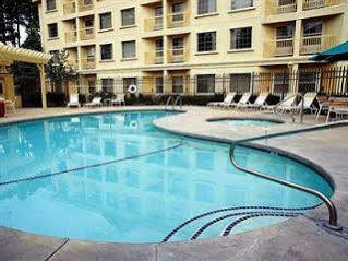 Hotel La Quinta By Wyndham 3*