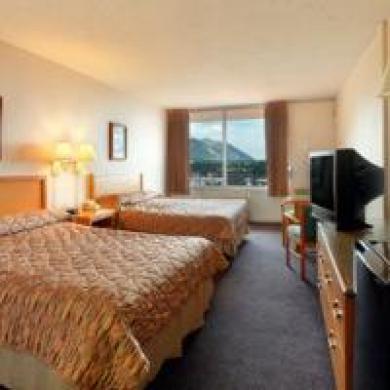 Travelodge - Nau Conference Center Motel 3*